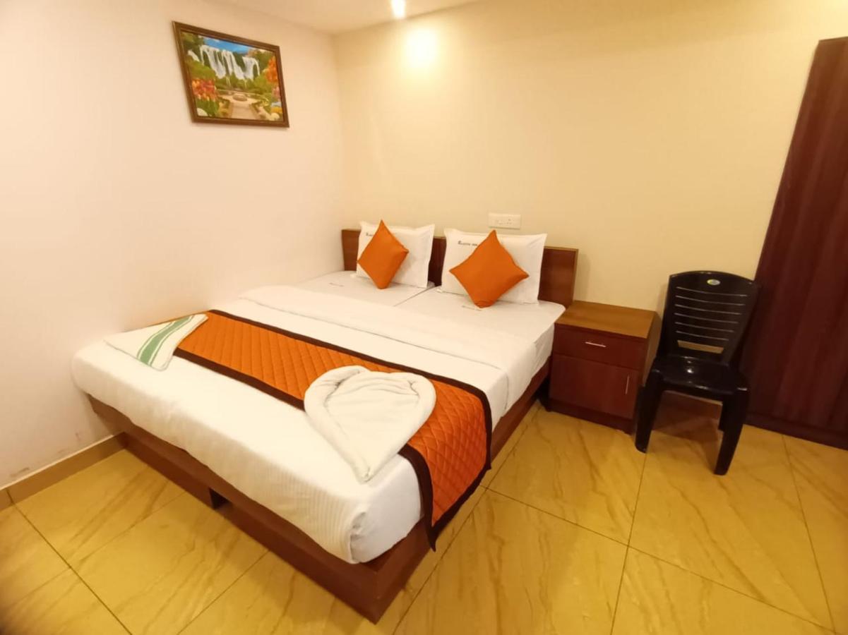 Majestic Inn Тривандрум Экстерьер фото